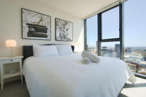 Serenity in the Sky - 2BR Apt in Rundle Mall, Adelaide